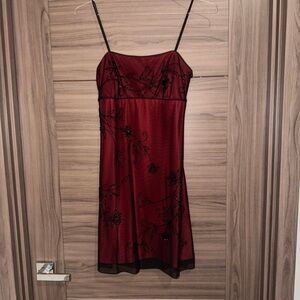 Elegant Red Floral Mini Dress